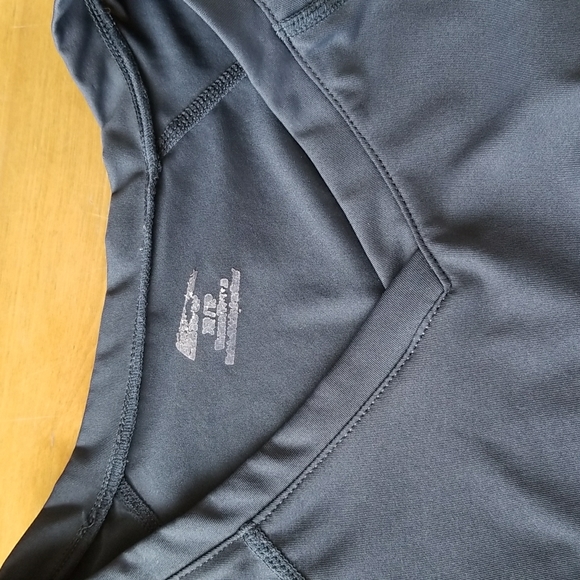 MEC Moisture Wicking Top - Picture 5 of 5